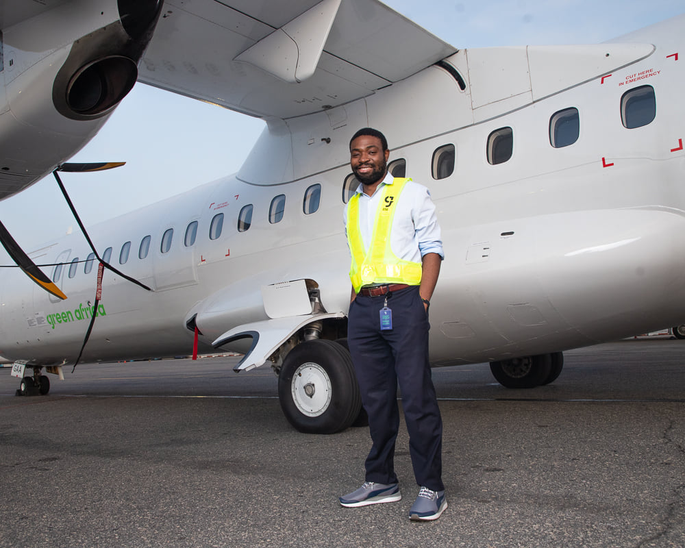 Domestic and international flight aviation scheduling